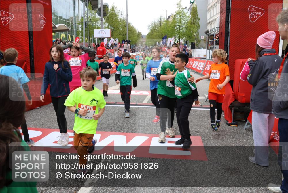 25.04.2026 - Das Zehntel Strokosch-Dieckow http://msf.ph/oto/9581826 25.04.2026 10:57:24 Ziel 5264, 5267, 5305, 5523, 5534, 5557, 5559, 5894, 5909, 6082, 6187, 6207, 6230, 6360, 6482, 6488, 6665, 6672, 6734, 6816, 6818, 7052, 7211, 7316, 7429, 7978, 8043, 8045, 5264, 5267, 5305, 5523, 5534, 5557, 5559, 5894, 5909, 6082, 6187, 6207, 6230, 6360, 6482, 6488, 6665, 6672, 6734, 6816, 6818, 7052, 7211, 7316, 7429, 7978, 8043, 8045 meine-sportfotos.de