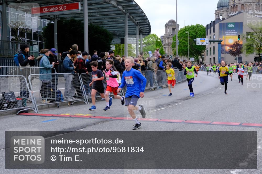 25.04.2026 - Das Zehntel Tim E. http://msf.ph/oto/9581834 25.04.2026 12:50:59 Ziel 10312, 10414, 10569, 10579, 10710, 11021, 11037, 11084, 11650, 11837, 11973, 12044, 12180, 12222, 12320, 12426, 12788 meine-sportfotos.de