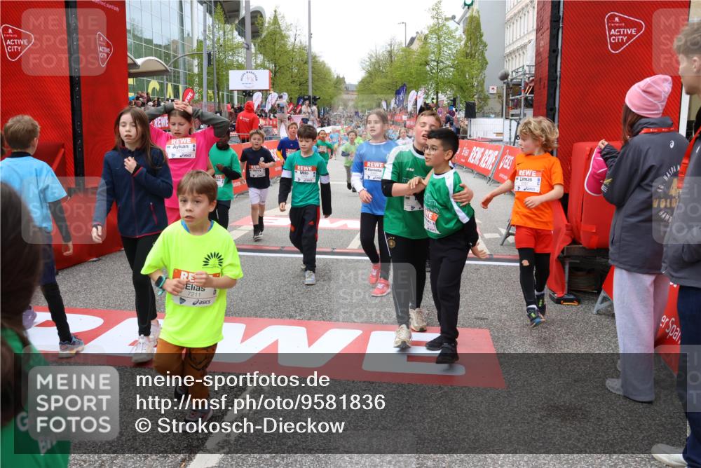 25.04.2026 - Das Zehntel Strokosch-Dieckow http://msf.ph/oto/9581836 25.04.2026 10:57:24 Ziel 5264, 5267, 5305, 5523, 5534, 5557, 5559, 5894, 5909, 6082, 6187, 6207, 6230, 6360, 6482, 6488, 6665, 6672, 6734, 6816, 6818, 7052, 7211, 7316, 7429, 7978, 8043, 8045, 5264, 5267, 5305, 5523, 5534, 5557, 5559, 5894, 5909, 6082, 6187, 6207, 6230, 6360, 6482, 6488, 6665, 6672, 6734, 6816, 6818, 7052, 7211, 7316, 7429, 7978, 8043, 8045 meine-sportfotos.de