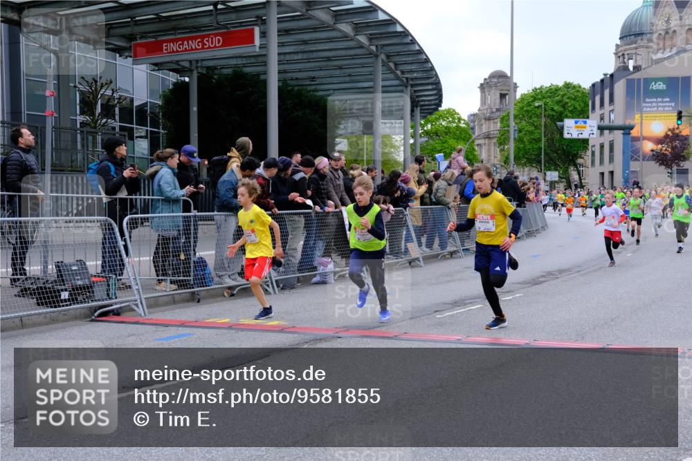 25.04.2026 - Das Zehntel Tim E. http://msf.ph/oto/9581855 25.04.2026 12:51:01 Ziel 3920, 10312, 10569, 10579, 10710, 11021, 11037, 11084, 11495, 11650, 11837, 12008, 12044, 12180, 12222, 12320, 12788 meine-sportfotos.de