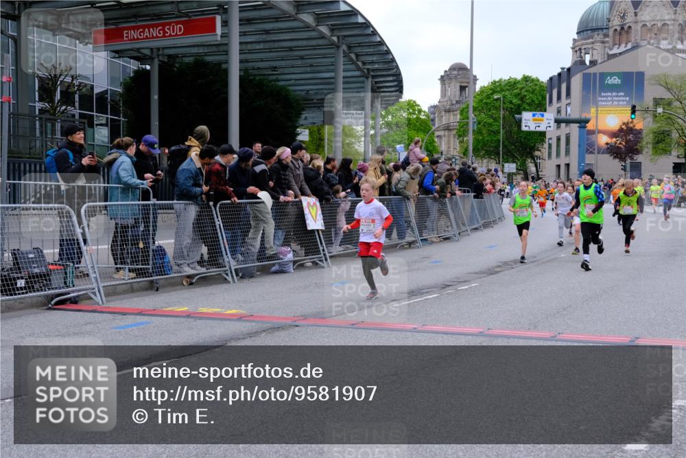 25.04.2026 - Das Zehntel Tim E. http://msf.ph/oto/9581907 25.04.2026 12:51:03 Ziel 3920, 10312, 10569, 10579, 10710, 11021, 11037, 11084, 11495, 11650, 11837, 12008, 12044, 12180, 12207, 12320, 12444, 12788 meine-sportfotos.de