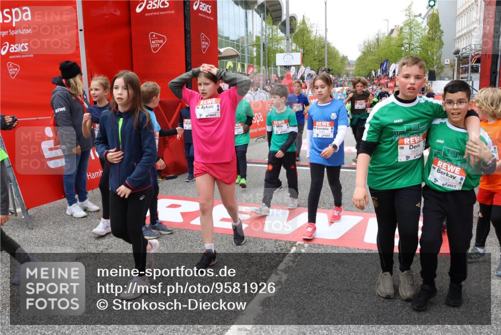25.04.2026 - Das Zehntel Strokosch-Dieckow http://msf.ph/oto/9581926 25.04.2026 10:57:26 Ziel 5264, 5267, 5284, 5305, 5469, 5534, 5557, 5559, 5894, 5909, 6082, 6187, 6207, 6230, 6360, 6477, 6482, 6488, 6665, 6734, 6818, 7052, 7211, 7429, 7978, 8043, 8045, 5264, 5267, 5284, 5305, 5469, 5534, 5557, 5559, 5894, 5909, 6082, 6187, 6207, 6230, 6360, 6477, 6482, 6488, 6665, 6734, 6818, 7052, 7211, 7429, 7978, 8043, 8045 meine-sportfotos.de