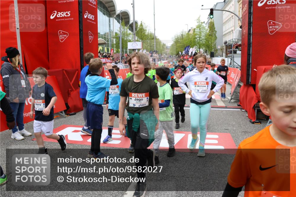 25.04.2026 - Das Zehntel Strokosch-Dieckow http://msf.ph/oto/9582027 25.04.2026 10:57:29 Ziel 5000, 5258, 5284, 5469, 5557, 5559, 5567, 5571, 5746, 5749, 5856, 6187, 6207, 6230, 6279, 6360, 6477, 6482, 6488, 6734, 6818, 6859, 7027, 8043, 8045, 5000, 5258, 5284, 5469, 5557, 5559, 5567, 5571, 5746, 5749, 5856, 6187, 6207, 6230, 6279, 6360, 6477, 6482, 6488, 6734, 6818, 6859, 7027, 8043, 8045 meine-sportfotos.de