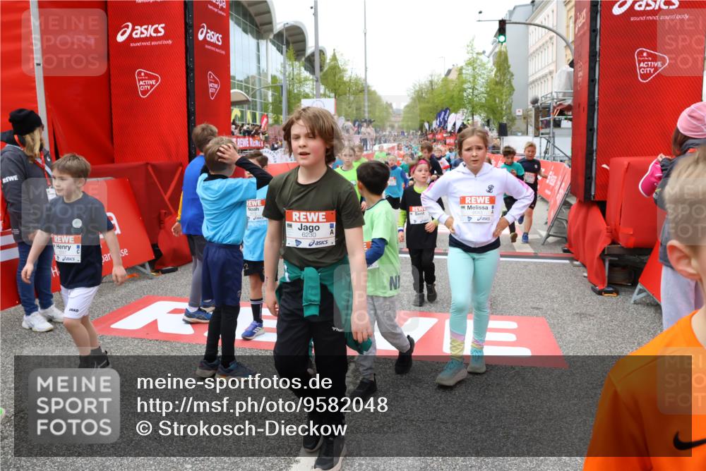 25.04.2026 - Das Zehntel Strokosch-Dieckow http://msf.ph/oto/9582048 25.04.2026 10:57:29 Ziel 5000, 5258, 5284, 5469, 5557, 5559, 5567, 5571, 5746, 5749, 5856, 6187, 6207, 6230, 6279, 6360, 6477, 6482, 6488, 6734, 6818, 6859, 7027, 8043, 8045, 5000, 5258, 5284, 5469, 5557, 5559, 5567, 5571, 5746, 5749, 5856, 6187, 6207, 6230, 6279, 6360, 6477, 6482, 6488, 6734, 6818, 6859, 7027, 8043, 8045 meine-sportfotos.de