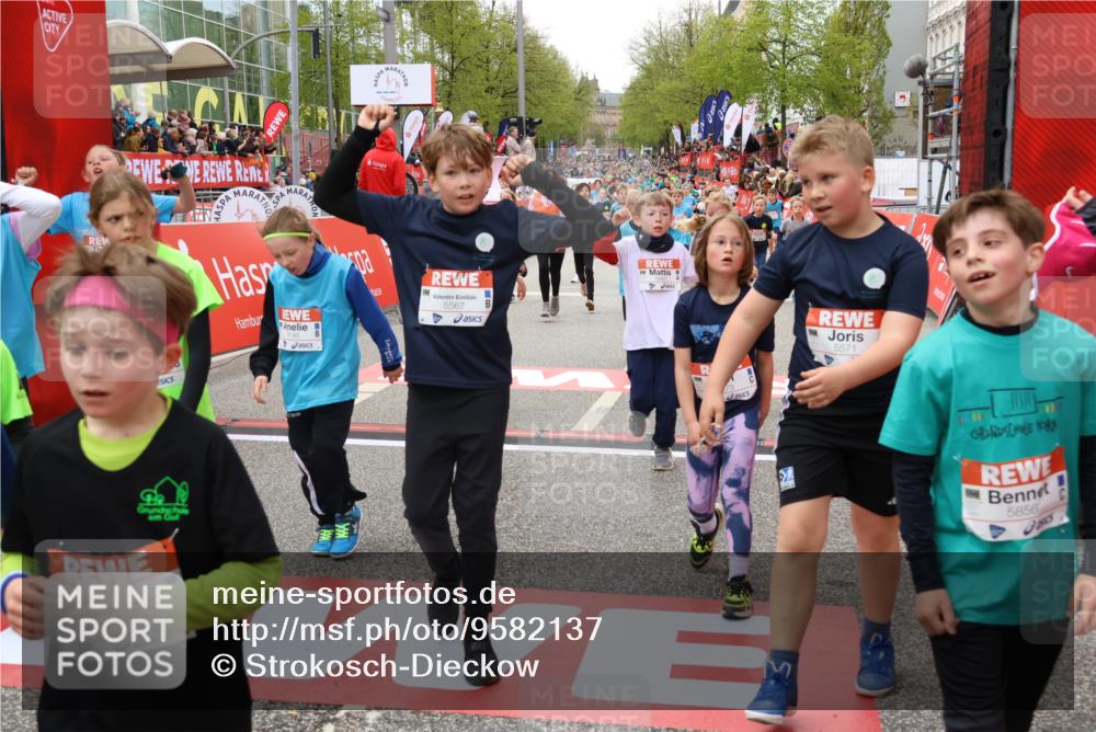 25.04.2026 - Das Zehntel Strokosch-Dieckow http://msf.ph/oto/9582137 25.04.2026 10:57:31 Ziel 5000, 5258, 5284, 5469, 5557, 5559, 5567, 5571, 5746, 5749, 5764, 5855, 5856, 6230, 6279, 6477, 6482, 6697, 6818, 6859, 7027, 7120, 7141, 7405, 8043, 8045, 5000, 5258, 5284, 5469, 5557, 5559, 5567, 5571, 5746, 5749, 5764, 5855, 5856, 6230, 6279, 6477, 6482, 6697, 6818, 6859, 7027, 7120, 7141, 7405, 8043, 8045 meine-sportfotos.de