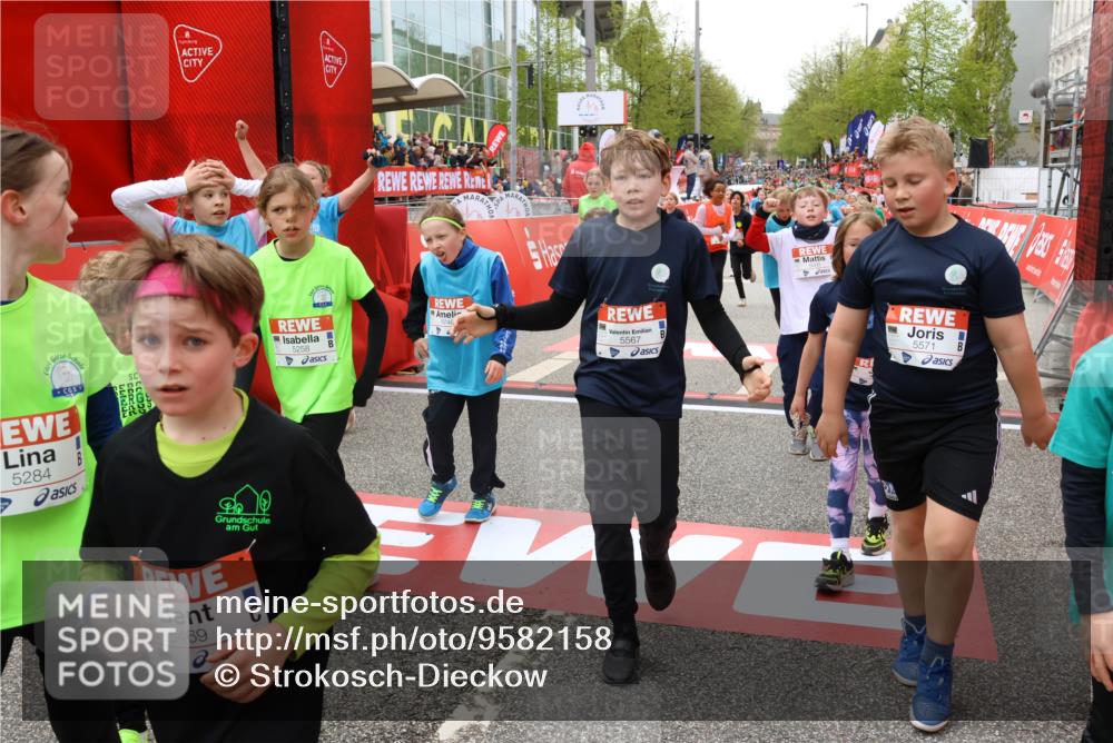 25.04.2026 - Das Zehntel Strokosch-Dieckow http://msf.ph/oto/9582158 25.04.2026 10:57:32 Ziel 5000, 5258, 5284, 5469, 5567, 5571, 5746, 5749, 5764, 5855, 5856, 6230, 6279, 6477, 6482, 6645, 6697, 6716, 6756, 6818, 6859, 7027, 7120, 7141, 7405, 8043, 8045, 5000, 5258, 5284, 5469, 5567, 5571, 5746, 5749, 5764, 5855, 5856, 6230, 6279, 6477, 6482, 6645, 6697, 6716, 6756, 6818, 6859, 7027, 7120, 7141, 7405, 8043, 8045 meine-sportfotos.de