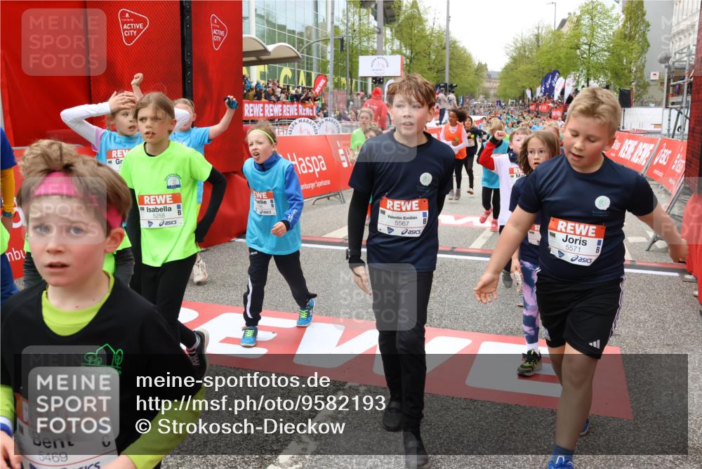 25.04.2026 - Das Zehntel Strokosch-Dieckow http://msf.ph/oto/9582193 25.04.2026 10:57:32 Ziel 5000, 5258, 5284, 5469, 5567, 5571, 5746, 5749, 5764, 5855, 5856, 6230, 6279, 6477, 6482, 6645, 6697, 6716, 6756, 6818, 6859, 7027, 7120, 7141, 7405, 8043, 8045, 5000, 5258, 5284, 5469, 5567, 5571, 5746, 5749, 5764, 5855, 5856, 6230, 6279, 6477, 6482, 6645, 6697, 6716, 6756, 6818, 6859, 7027, 7120, 7141, 7405, 8043, 8045 meine-sportfotos.de