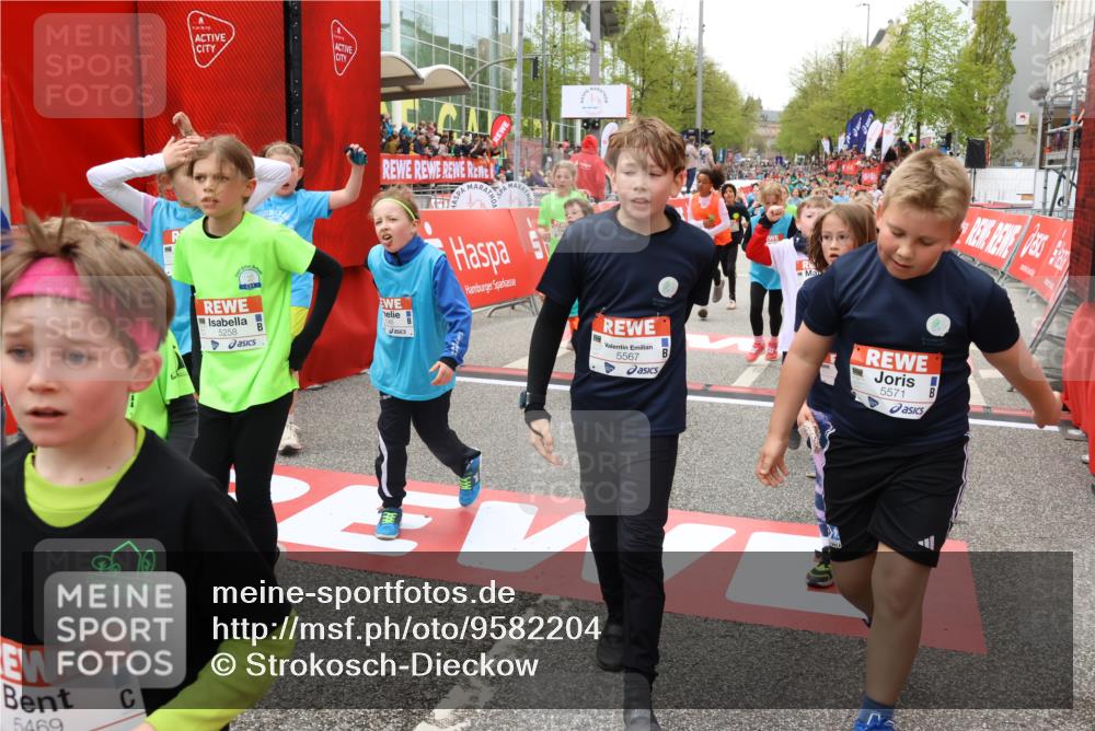 25.04.2026 - Das Zehntel Strokosch-Dieckow http://msf.ph/oto/9582204 25.04.2026 10:57:32 Ziel 5000, 5258, 5284, 5469, 5567, 5571, 5746, 5749, 5764, 5855, 5856, 6230, 6279, 6477, 6482, 6645, 6697, 6716, 6756, 6818, 6859, 7027, 7120, 7141, 7405, 8043, 8045, 5000, 5258, 5284, 5469, 5567, 5571, 5746, 5749, 5764, 5855, 5856, 6230, 6279, 6477, 6482, 6645, 6697, 6716, 6756, 6818, 6859, 7027, 7120, 7141, 7405, 8043, 8045 meine-sportfotos.de