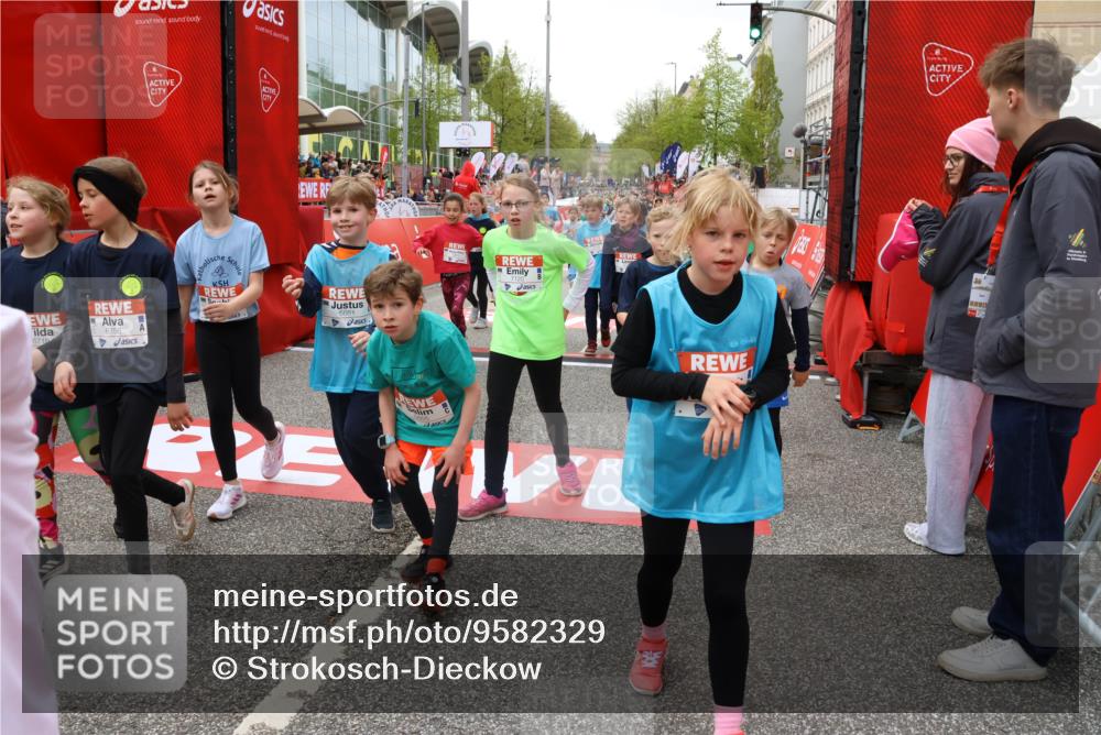 25.04.2026 - Das Zehntel Strokosch-Dieckow http://msf.ph/oto/9582329 25.04.2026 10:57:37 Ziel 5000, 5102, 5657, 5661, 5708, 5764, 5813, 5855, 6416, 6502, 6619, 6627, 6628, 6637, 6644, 6645, 6652, 6655, 6697, 6716, 6755, 6756, 6859, 6882, 7120, 7141, 7405, 7522, 7527, 7665, 8013, 5000, 5102, 5657, 5661, 5708, 5764, 5813, 5855, 6416, 6502, 6619, 6627, 6628, 6637, 6644, 6645, 6652, 6655, 6697, 6716, 6755, 6756, 6859, 6882, 7120, 7141, 7405, 7522, 7527, 7665, 8013 meine-sportfotos.de