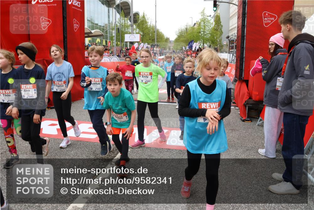 25.04.2026 - Das Zehntel Strokosch-Dieckow http://msf.ph/oto/9582341 25.04.2026 10:57:37 Ziel 5000, 5102, 5657, 5661, 5708, 5764, 5813, 5855, 6416, 6502, 6619, 6627, 6628, 6637, 6644, 6645, 6652, 6655, 6697, 6716, 6755, 6756, 6859, 6882, 7120, 7141, 7405, 7522, 7527, 7665, 8013, 5000, 5102, 5657, 5661, 5708, 5764, 5813, 5855, 6416, 6502, 6619, 6627, 6628, 6637, 6644, 6645, 6652, 6655, 6697, 6716, 6755, 6756, 6859, 6882, 7120, 7141, 7405, 7522, 7527, 7665, 8013 meine-sportfotos.de