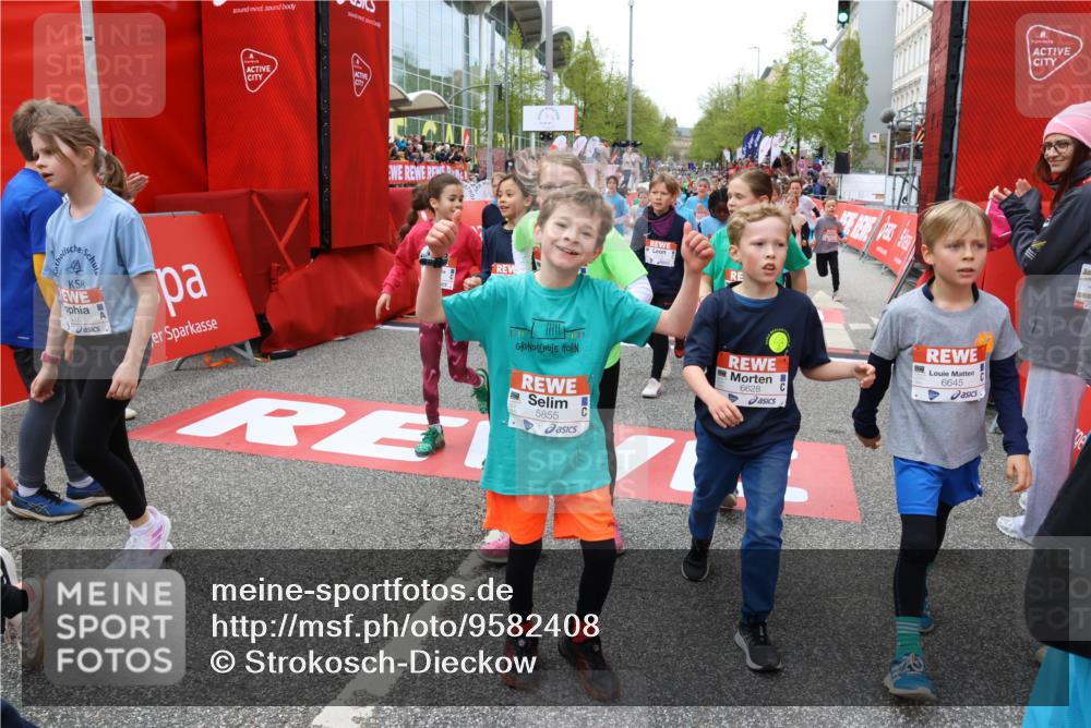 25.04.2026 - Das Zehntel Strokosch-Dieckow http://msf.ph/oto/9582408 25.04.2026 10:57:38 Ziel 5102, 5657, 5661, 5708, 5764, 5813, 5855, 6416, 6502, 6619, 6627, 6628, 6637, 6644, 6645, 6652, 6655, 6697, 6716, 6755, 6756, 6882, 6916, 7120, 7141, 7405, 7522, 7527, 7665, 8013, 8035, 5102, 5657, 5661, 5708, 5764, 5813, 5855, 6416, 6502, 6619, 6627, 6628, 6637, 6644, 6645, 6652, 6655, 6697, 6716, 6755, 6756, 6882, 6916, 7120, 7141, 7405, 7522, 7527, 7665, 8013, 8035 meine-sportfotos.de