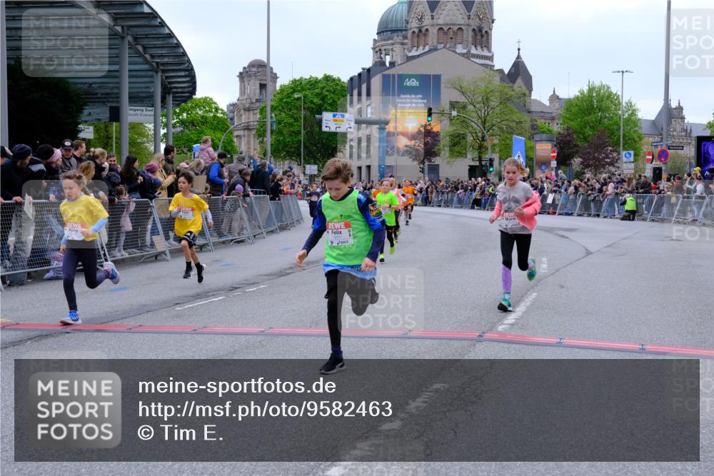 25.04.2026 - Das Zehntel Tim E. http://msf.ph/oto/9582463 25.04.2026 12:51:42 Ziel 10010, 10364, 10786, 10798, 10828, 10848, 10850, 11097, 11101, 11475, 11484, 11608, 11835, 11844, 11989, 12161, 12400, 12405, 12697, 12701, 12734, 12791, 12968, 13025 meine-sportfotos.de