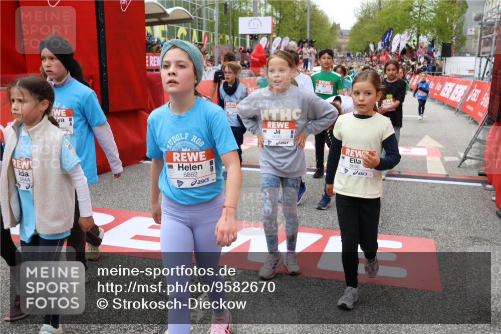 25.04.2026 - Das Zehntel Strokosch-Dieckow http://msf.ph/oto/9582670 25.04.2026 10:57:43 Ziel 3995, 5097, 5102, 5531, 5657, 5709, 5813, 5854, 6403, 6530, 6627, 6637, 6644, 6652, 6655, 6755, 6882, 6916, 7008, 7522, 7527, 7665, 7802, 7888, 7932, 8035, 3995, 5097, 5102, 5531, 5657, 5709, 5813, 5854, 6403, 6530, 6627, 6637, 6644, 6652, 6655, 6755, 6882, 6916, 7008, 7522, 7527, 7665, 7802, 7888, 7932, 8035 meine-sportfotos.de