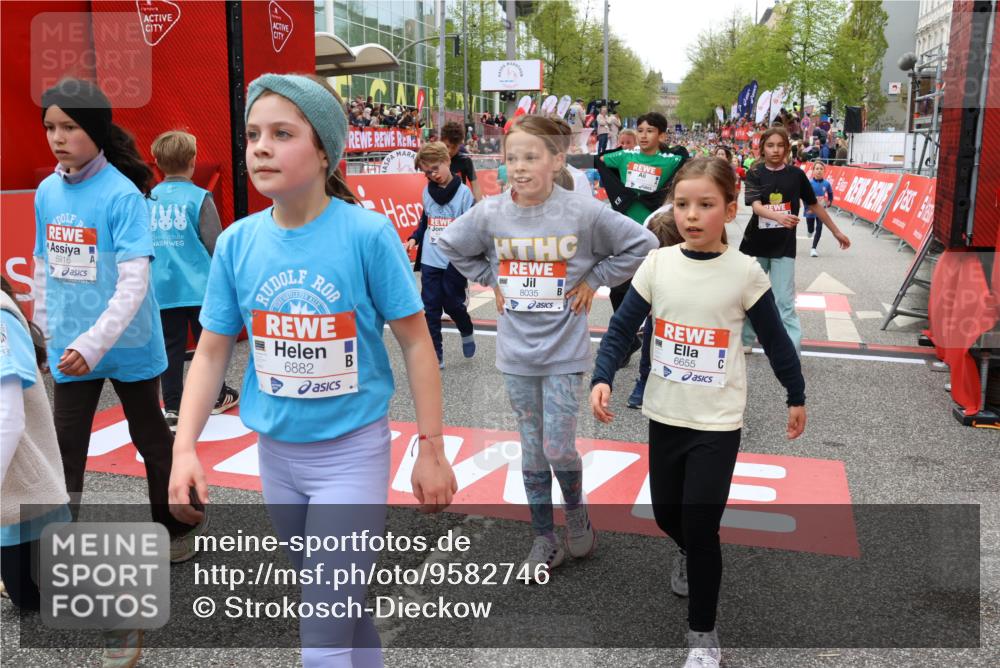 25.04.2026 - Das Zehntel Strokosch-Dieckow http://msf.ph/oto/9582746 25.04.2026 10:57:43 Ziel 3995, 5097, 5102, 5531, 5657, 5709, 5813, 5854, 6403, 6530, 6627, 6637, 6644, 6652, 6655, 6755, 6882, 6916, 7008, 7522, 7527, 7665, 7802, 7888, 7932, 8035, 3995, 5097, 5102, 5531, 5657, 5709, 5813, 5854, 6403, 6530, 6627, 6637, 6644, 6652, 6655, 6755, 6882, 6916, 7008, 7522, 7527, 7665, 7802, 7888, 7932, 8035 meine-sportfotos.de