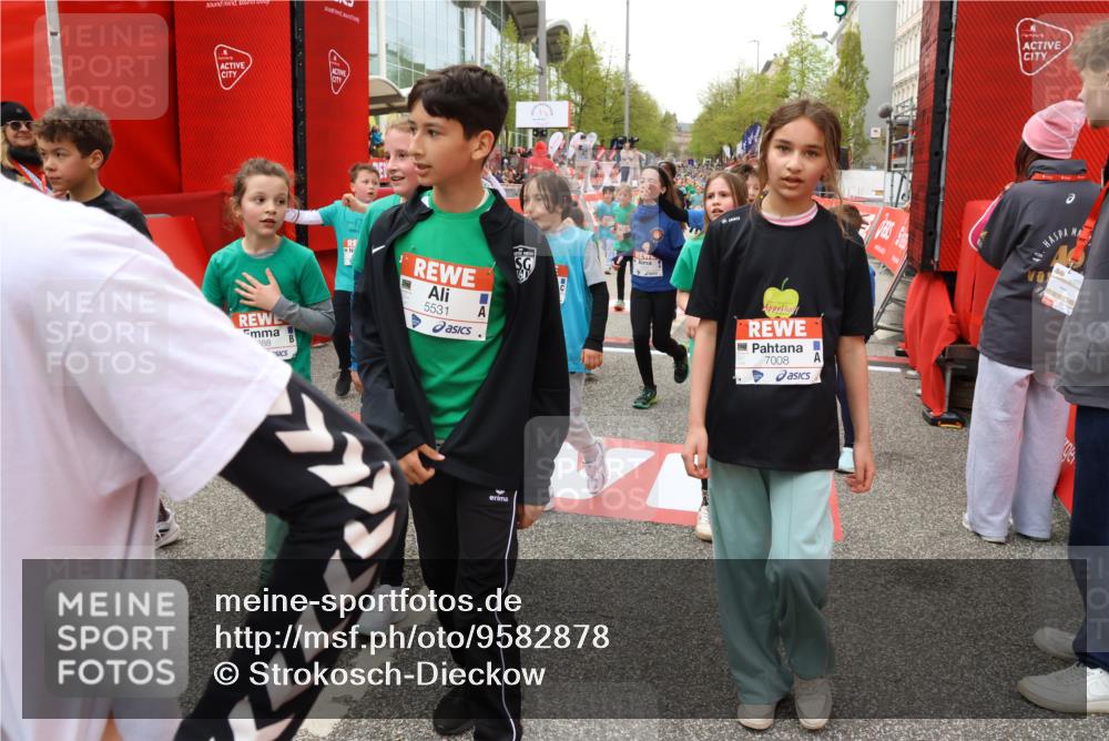 25.04.2026 - Das Zehntel Strokosch-Dieckow http://msf.ph/oto/9582878 25.04.2026 10:57:47 Ziel 3995, 5097, 5441, 5531, 5617, 5709, 5854, 5929, 6118, 6149, 6294, 6309, 6403, 6530, 6551, 6996, 7008, 7714, 7727, 7802, 7888, 7932, 3995, 5097, 5441, 5531, 5617, 5709, 5854, 5929, 6118, 6149, 6294, 6309, 6403, 6530, 6551, 6996, 7008, 7714, 7727, 7802, 7888, 7932 meine-sportfotos.de