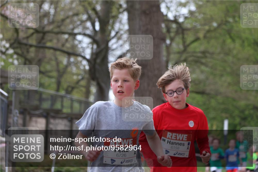 25.04.2026 - Das Zehntel Zöllner http://msf.ph/oto/9582964 25.04.2026 10:37:46 Laufen 672, 6726, 6158 meine-sportfotos.de