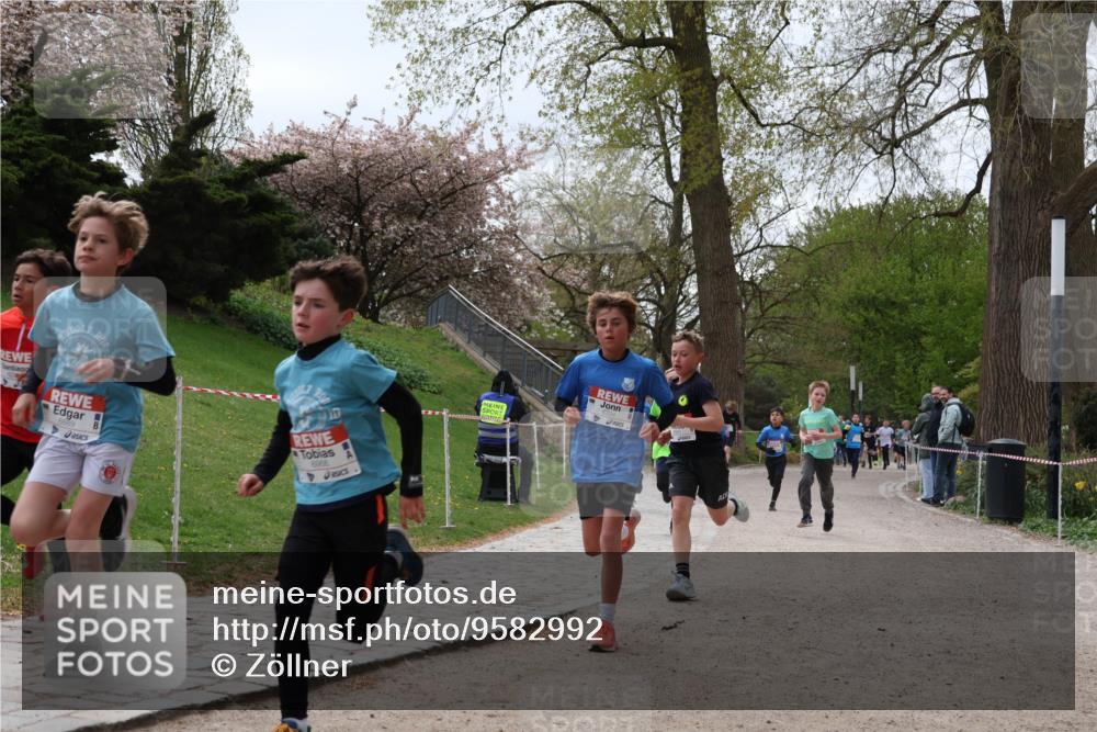 25.04.2026 - Das Zehntel Zöllner http://msf.ph/oto/9582992 25.04.2026 10:38:09 Laufen 6889, 6968 meine-sportfotos.de