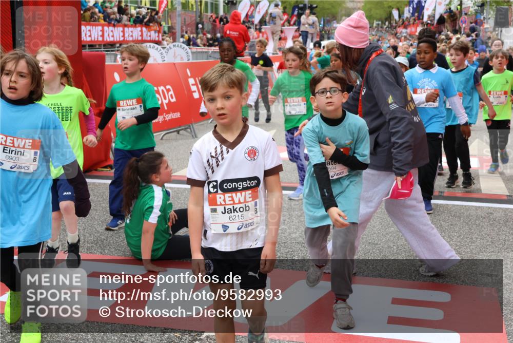 25.04.2026 - Das Zehntel Strokosch-Dieckow http://msf.ph/oto/9582993 25.04.2026 10:57:53 Ziel 5386, 5441, 5561, 5617, 5773, 5780, 5789, 5867, 5913, 5929, 6118, 6149, 6215, 6280, 6551, 6646, 6670, 6903, 6915, 6996, 7060, 7072, 7291, 7576, 7594, 7639, 7711, 7811, 7947, 7959, 5386, 5441, 5561, 5617, 5773, 5780, 5789, 5867, 5913, 5929, 6118, 6149, 6215, 6280, 6551, 6646, 6670, 6903, 6915, 6996, 7060, 7072, 7291, 7576, 7594, 7639, 7711, 7811, 7947, 7959 meine-sportfotos.de