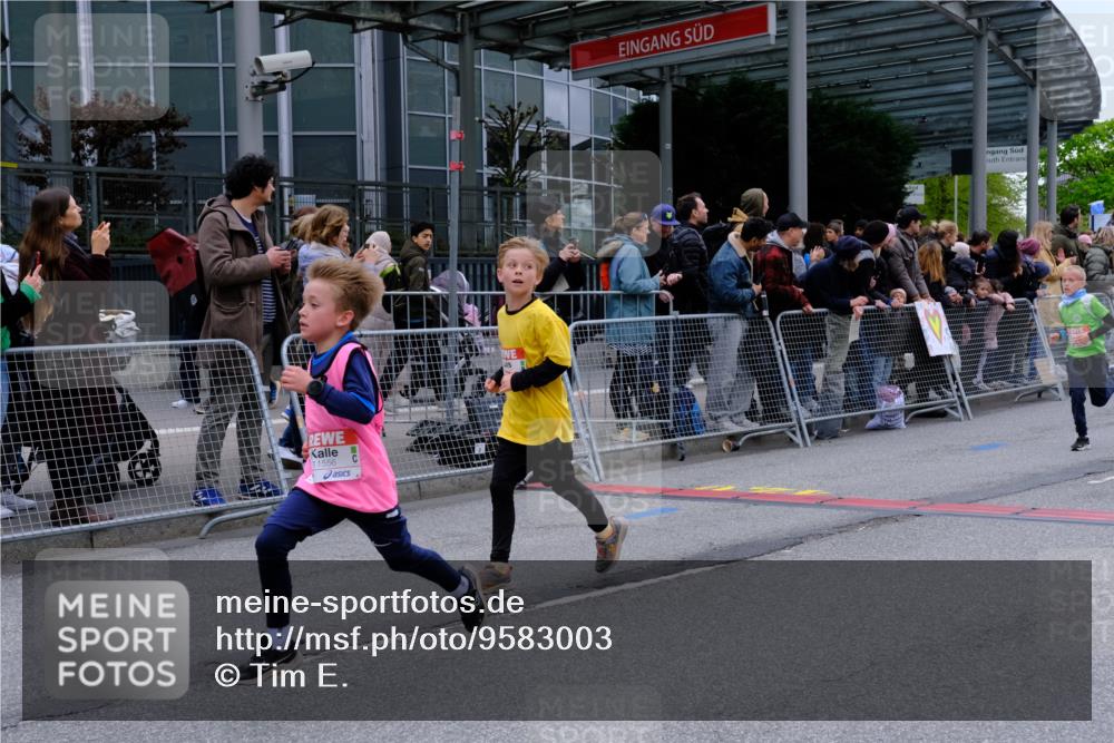 25.04.2026 - Das Zehntel Tim E. http://msf.ph/oto/9583003 25.04.2026 12:52:18 Ziel 10087, 10173, 10271, 10315, 10604, 10607, 10896, 11085, 11147, 11270, 11434, 11511, 11556, 11567, 11742, 11745, 11766, 11790, 11831, 11847, 11892, 11938, 12105, 12278, 12425, 12774, 13015 meine-sportfotos.de