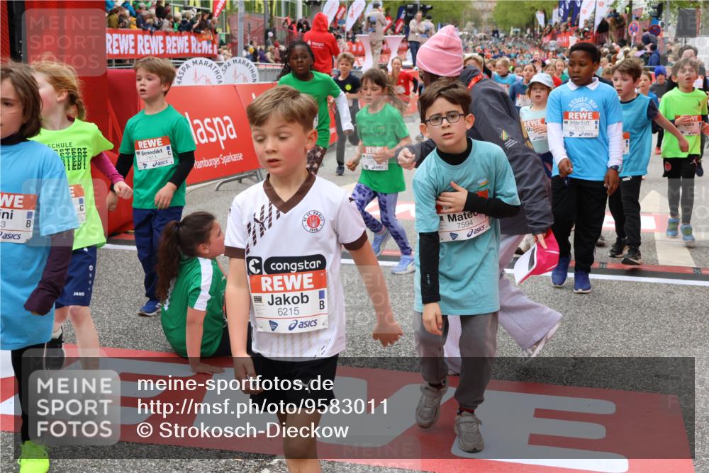 25.04.2026 - Das Zehntel Strokosch-Dieckow http://msf.ph/oto/9583011 25.04.2026 10:57:53 Ziel 5386, 5441, 5561, 5617, 5773, 5780, 5789, 5867, 5913, 5929, 6118, 6149, 6215, 6280, 6551, 6646, 6670, 6903, 6915, 6996, 7060, 7072, 7291, 7576, 7594, 7639, 7711, 7811, 7947, 7959, 5386, 5441, 5561, 5617, 5773, 5780, 5789, 5867, 5913, 5929, 6118, 6149, 6215, 6280, 6551, 6646, 6670, 6903, 6915, 6996, 7060, 7072, 7291, 7576, 7594, 7639, 7711, 7811, 7947, 7959 meine-sportfotos.de