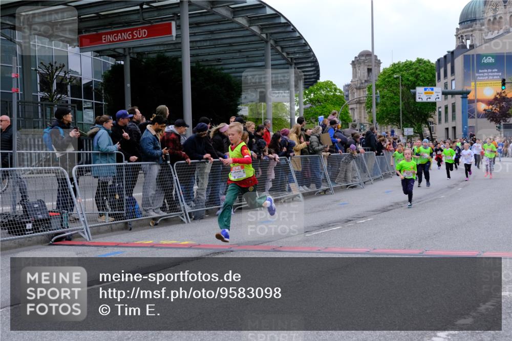 25.04.2026 - Das Zehntel Tim E. http://msf.ph/oto/9583098 25.04.2026 12:52:29 Ziel 10020, 10125, 10173, 10195, 10836, 10842, 10858, 11104, 11143, 11145, 11147, 11153, 11157, 11270, 11652, 11767, 11907, 11928, 11958, 12018, 12029, 12040, 12042, 12051, 12461, 12463, 12594, 12670, 12743, 12745, 12756, 12757, 12782, 12801, 13015 meine-sportfotos.de