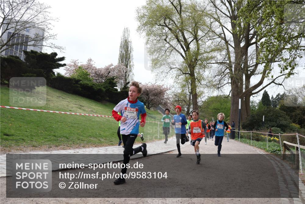 25.04.2026 - Das Zehntel Zöllner http://msf.ph/oto/9583104 25.04.2026 10:39:02 Laufen 2 meine-sportfotos.de