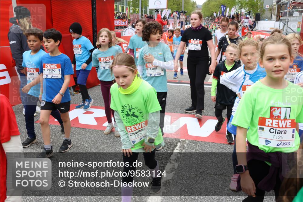 25.04.2026 - Das Zehntel Strokosch-Dieckow http://msf.ph/oto/9583124 25.04.2026 10:58:04 Ziel 5290, 5308, 5384, 5401, 5463, 5839, 5861, 6004, 6143, 6228, 6234, 6413, 6737, 6820, 6852, 6861, 6873, 6891, 7065, 7079, 7224, 7302, 7497, 7509, 7537, 7553, 7557, 7583, 7607, 7705, 7861, 5290, 5308, 5384, 5401, 5463, 5839, 5861, 6004, 6143, 6228, 6234, 6413, 6737, 6820, 6852, 6861, 6873, 6891, 7065, 7079, 7224, 7302, 7497, 7509, 7537, 7553, 7557, 7583, 7607, 7705, 7861 meine-sportfotos.de