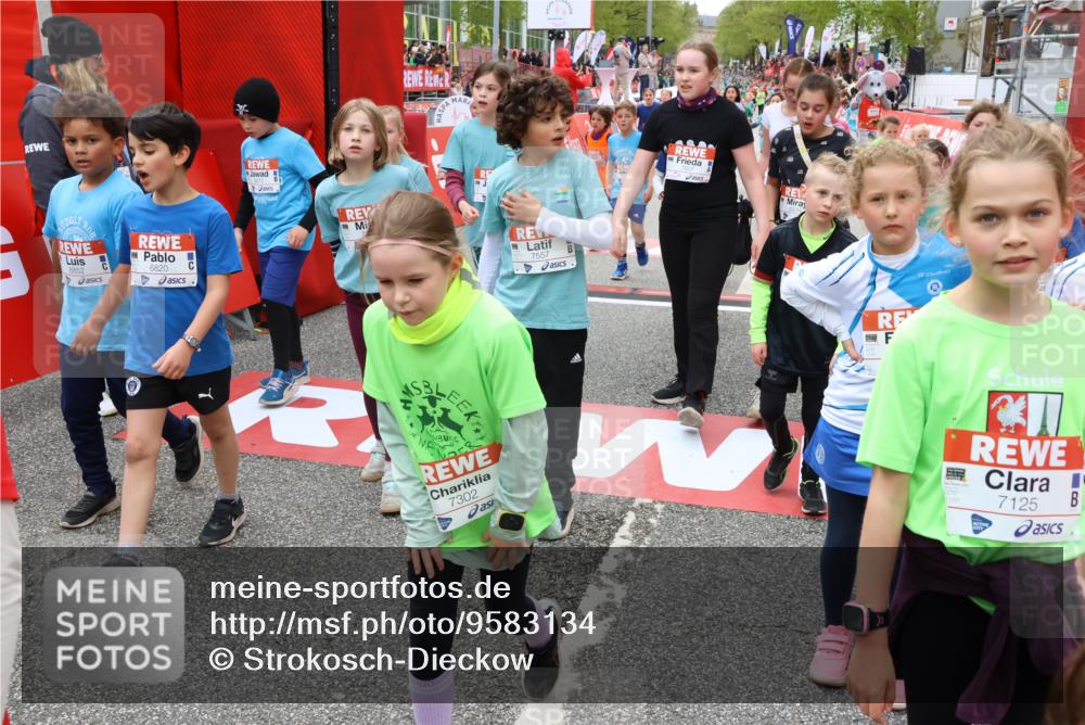 25.04.2026 - Das Zehntel Strokosch-Dieckow http://msf.ph/oto/9583134 25.04.2026 10:58:04 Ziel 5290, 5308, 5384, 5401, 5463, 5839, 5861, 6004, 6143, 6228, 6234, 6413, 6737, 6820, 6852, 6861, 6873, 6891, 7065, 7079, 7224, 7302, 7497, 7509, 7537, 7553, 7557, 7583, 7607, 7705, 7861, 5290, 5308, 5384, 5401, 5463, 5839, 5861, 6004, 6143, 6228, 6234, 6413, 6737, 6820, 6852, 6861, 6873, 6891, 7065, 7079, 7224, 7302, 7497, 7509, 7537, 7553, 7557, 7583, 7607, 7705, 7861 meine-sportfotos.de