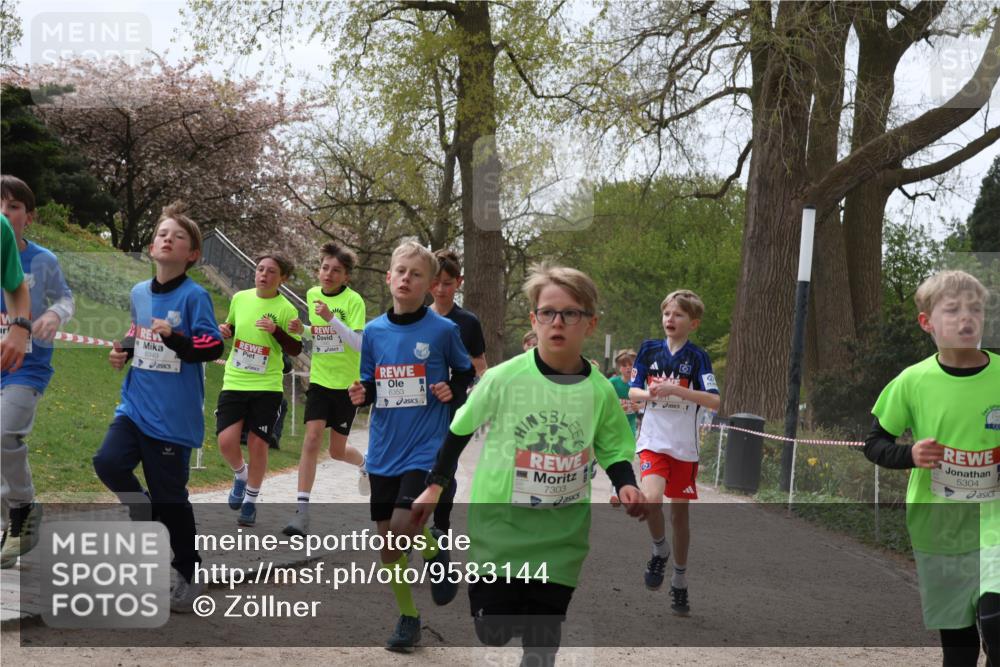 25.04.2026 - Das Zehntel Zöllner http://msf.ph/oto/9583144 25.04.2026 10:39:22 Laufen 6349, 6353, 7303, 5304 meine-sportfotos.de