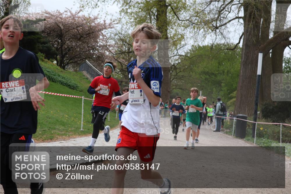 25.04.2026 - Das Zehntel Zöllner http://msf.ph/oto/9583147 25.04.2026 10:39:24 Laufen 6732, 6711, 3 meine-sportfotos.de