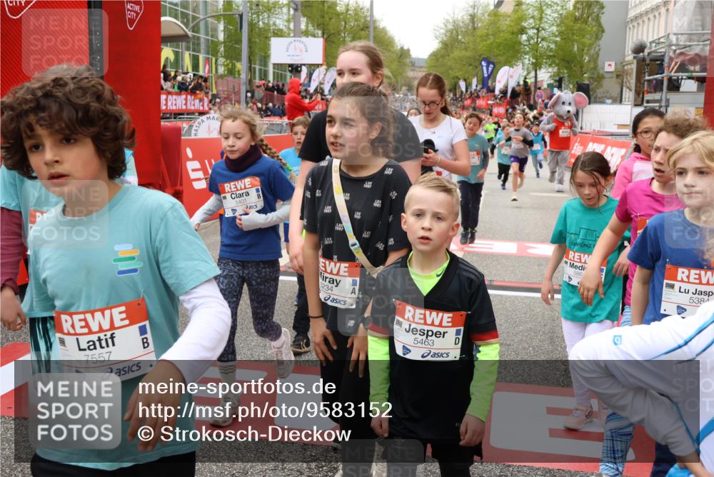 25.04.2026 - Das Zehntel Strokosch-Dieckow http://msf.ph/oto/9583152 25.04.2026 10:58:06 Ziel 5290, 5308, 5384, 5401, 5419, 5437, 5451, 5463, 5839, 5861, 6004, 6228, 6234, 6235, 6413, 6737, 6820, 6852, 6861, 6873, 7065, 7079, 7224, 7302, 7406, 7497, 7509, 7537, 7553, 7557, 7607, 7861, 7987, 5290, 5308, 5384, 5401, 5419, 5437, 5451, 5463, 5839, 5861, 6004, 6228, 6234, 6235, 6413, 6737, 6820, 6852, 6861, 6873, 7065, 7079, 7224, 7302, 7406, 7497, 7509, 7537, 7553, 7557, 7607, 7861, 7987 meine-sportfotos.de