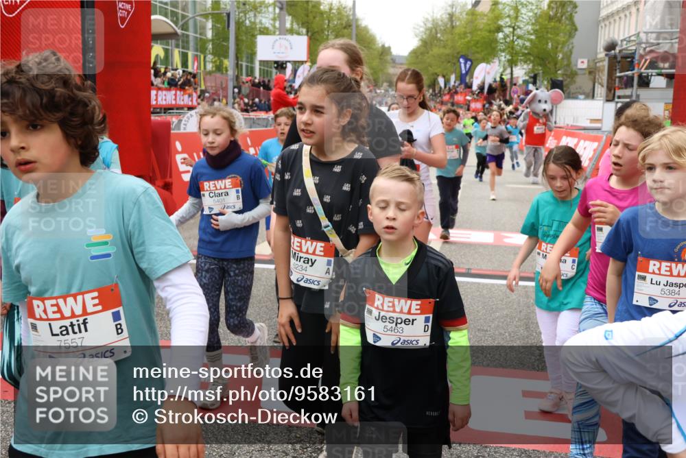 25.04.2026 - Das Zehntel Strokosch-Dieckow http://msf.ph/oto/9583161 25.04.2026 10:58:06 Ziel 5290, 5308, 5384, 5401, 5419, 5437, 5451, 5463, 5839, 5861, 6004, 6228, 6234, 6235, 6413, 6737, 6820, 6852, 6861, 6873, 7065, 7079, 7224, 7302, 7406, 7497, 7509, 7537, 7553, 7557, 7607, 7861, 7987, 5290, 5308, 5384, 5401, 5419, 5437, 5451, 5463, 5839, 5861, 6004, 6228, 6234, 6235, 6413, 6737, 6820, 6852, 6861, 6873, 7065, 7079, 7224, 7302, 7406, 7497, 7509, 7537, 7553, 7557, 7607, 7861, 7987 meine-sportfotos.de