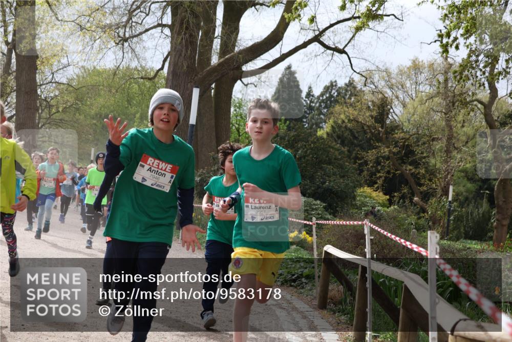 25.04.2026 - Das Zehntel Zöllner http://msf.ph/oto/9583178 25.04.2026 10:39:43 Laufen 7946, 7957 meine-sportfotos.de