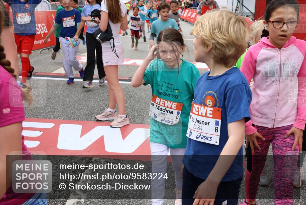 25.04.2026 - Das Zehntel Strokosch-Dieckow http://msf.ph/oto/9583224 25.04.2026 10:58:07 Ziel 5384, 5401, 5419, 5437, 5451, 5821, 5839, 5861, 6004, 6228, 6234, 6235, 6413, 6737, 6852, 6861, 7065, 7079, 7224, 7406, 7497, 7509, 7537, 7553, 7557, 7607, 7861, 7926, 7987, 5384, 5401, 5419, 5437, 5451, 5821, 5839, 5861, 6004, 6228, 6234, 6235, 6413, 6737, 6852, 6861, 7065, 7079, 7224, 7406, 7497, 7509, 7537, 7553, 7557, 7607, 7861, 7926, 7987 meine-sportfotos.de