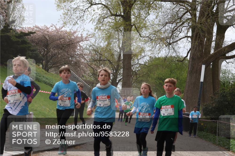 25.04.2026 - Das Zehntel Zöllner http://msf.ph/oto/9583228 25.04.2026 10:40:10 Laufen 7719, 6936, 6942, 10, 6531, 6951 meine-sportfotos.de