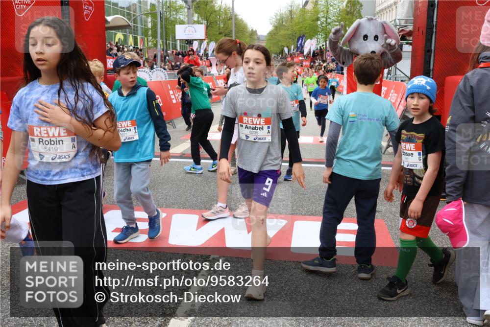 25.04.2026 - Das Zehntel Strokosch-Dieckow http://msf.ph/oto/9583264 25.04.2026 10:58:11 Ziel 5409, 5419, 5437, 5451, 5804, 5821, 5830, 5831, 6004, 6169, 6175, 6235, 6330, 6751, 6861, 7065, 7079, 7406, 7537, 7560, 7853, 7926, 7987, 8020, 5409, 5419, 5437, 5451, 5804, 5821, 5830, 5831, 6004, 6169, 6175, 6235, 6330, 6751, 6861, 7065, 7079, 7406, 7537, 7560, 7853, 7926, 7987, 8020 meine-sportfotos.de
