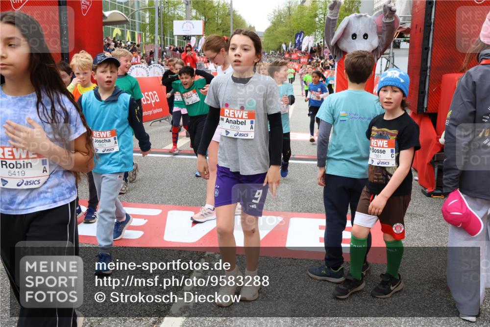 25.04.2026 - Das Zehntel Strokosch-Dieckow http://msf.ph/oto/9583288 25.04.2026 10:58:11 Ziel 5409, 5419, 5437, 5451, 5804, 5821, 5830, 5831, 6004, 6169, 6175, 6235, 6330, 6751, 6861, 7065, 7079, 7406, 7537, 7560, 7853, 7926, 7987, 8020, 5409, 5419, 5437, 5451, 5804, 5821, 5830, 5831, 6004, 6169, 6175, 6235, 6330, 6751, 6861, 7065, 7079, 7406, 7537, 7560, 7853, 7926, 7987, 8020 meine-sportfotos.de