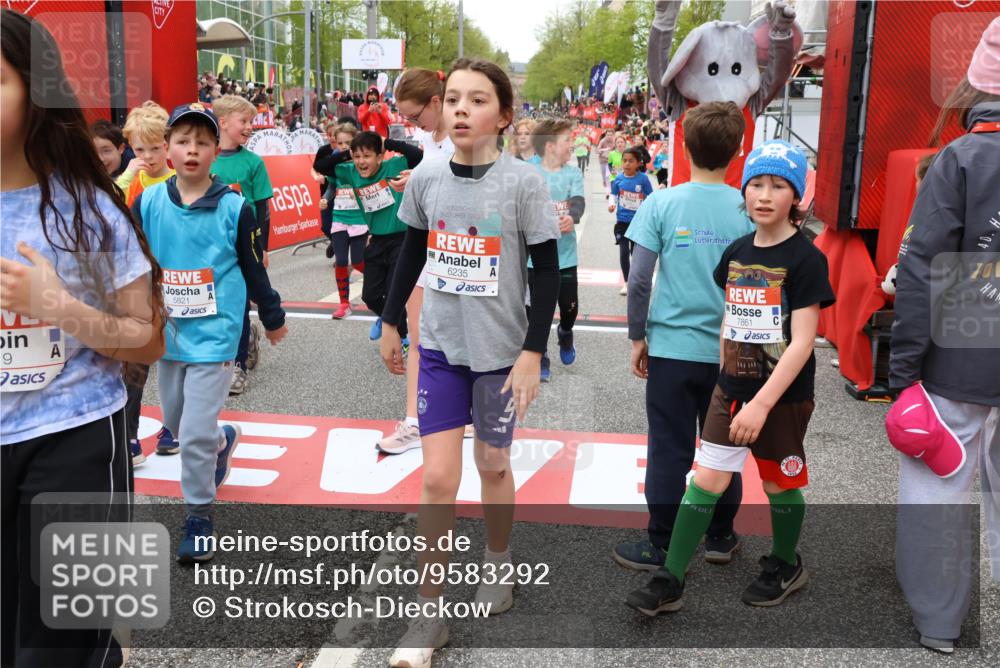 25.04.2026 - Das Zehntel Strokosch-Dieckow http://msf.ph/oto/9583292 25.04.2026 10:58:11 Ziel 5409, 5419, 5437, 5451, 5804, 5821, 5830, 5831, 6004, 6169, 6175, 6235, 6330, 6751, 6861, 7065, 7079, 7406, 7537, 7560, 7853, 7926, 7987, 8020, 5409, 5419, 5437, 5451, 5804, 5821, 5830, 5831, 6004, 6169, 6175, 6235, 6330, 6751, 6861, 7065, 7079, 7406, 7537, 7560, 7853, 7926, 7987, 8020 meine-sportfotos.de