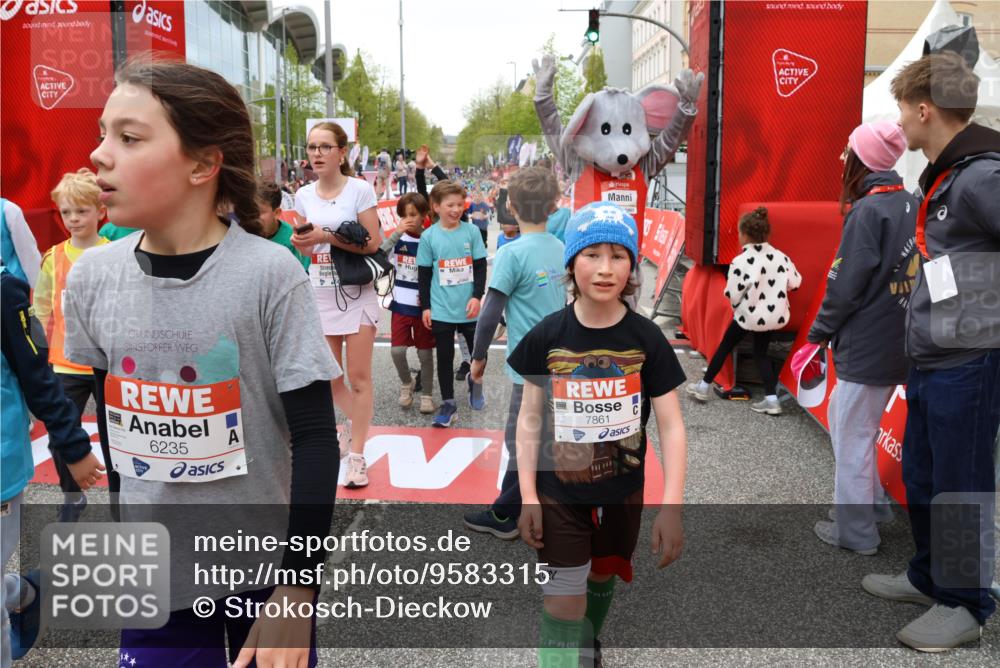 25.04.2026 - Das Zehntel Strokosch-Dieckow http://msf.ph/oto/9583315 25.04.2026 10:58:12 Ziel 5302, 5409, 5419, 5437, 5451, 5804, 5821, 5830, 5831, 6169, 6175, 6235, 6330, 6751, 7406, 7537, 7560, 7853, 7926, 7987, 8020, 5302, 5409, 5419, 5437, 5451, 5804, 5821, 5830, 5831, 6169, 6175, 6235, 6330, 6751, 7406, 7537, 7560, 7853, 7926, 7987, 8020 meine-sportfotos.de
