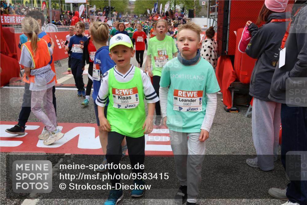 25.04.2026 - Das Zehntel Strokosch-Dieckow http://msf.ph/oto/9583415 25.04.2026 10:58:22 Ziel 5013, 5047, 5093, 5333, 5417, 5442, 5528, 5619, 5678, 5818, 5955, 5967, 6120, 6134, 6630, 7134, 7222, 7396, 7398, 7401, 7455, 7464, 7506, 7958, 5013, 5047, 5093, 5333, 5417, 5442, 5528, 5619, 5678, 5818, 5955, 5967, 6120, 6134, 6630, 7134, 7222, 7396, 7398, 7401, 7455, 7464, 7506, 7958 meine-sportfotos.de