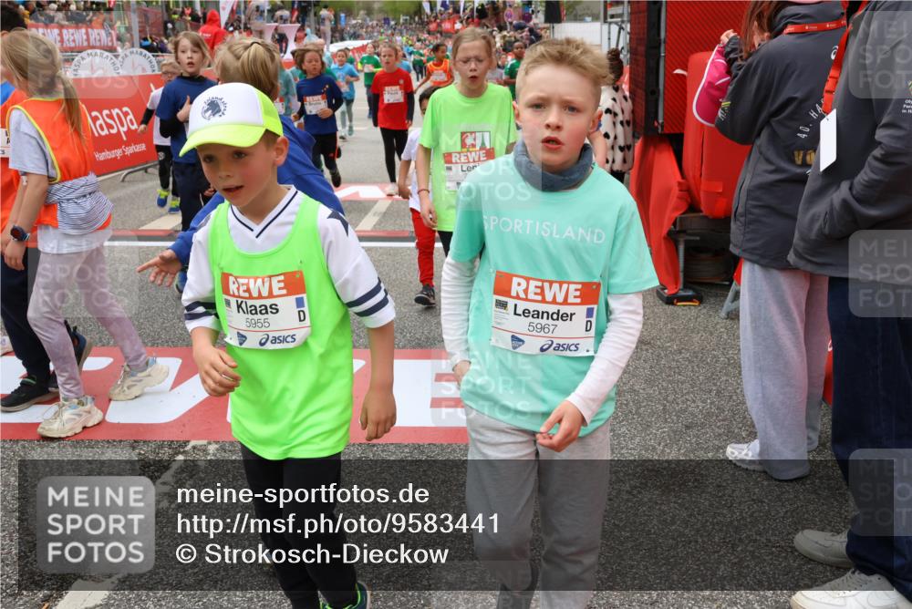 25.04.2026 - Das Zehntel Strokosch-Dieckow http://msf.ph/oto/9583441 25.04.2026 10:58:22 Ziel 5013, 5047, 5093, 5333, 5417, 5442, 5528, 5619, 5678, 5818, 5955, 5967, 6120, 6134, 6630, 7134, 7222, 7396, 7398, 7401, 7455, 7464, 7506, 7958, 5013, 5047, 5093, 5333, 5417, 5442, 5528, 5619, 5678, 5818, 5955, 5967, 6120, 6134, 6630, 7134, 7222, 7396, 7398, 7401, 7455, 7464, 7506, 7958 meine-sportfotos.de