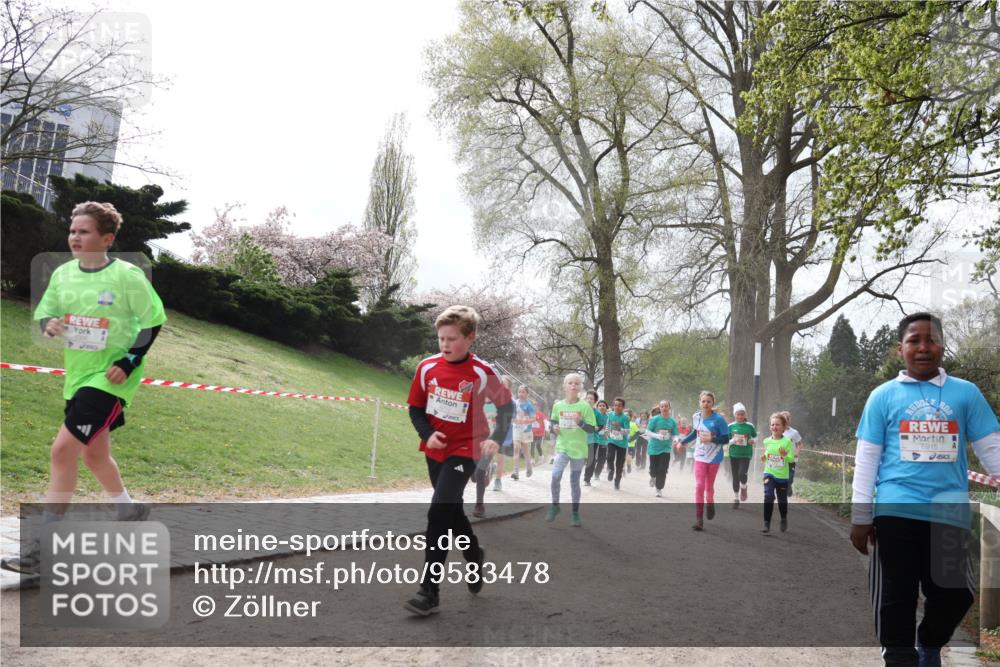 25.04.2026 - Das Zehntel Zöllner http://msf.ph/oto/9583478 25.04.2026 10:40:51 Laufen 6915 meine-sportfotos.de