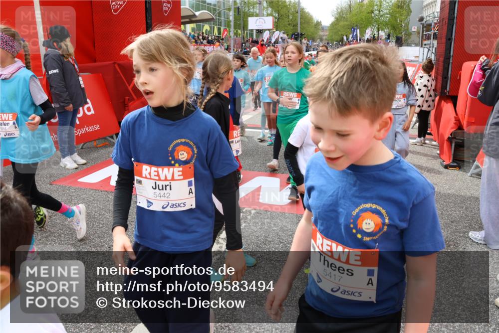 25.04.2026 - Das Zehntel Strokosch-Dieckow http://msf.ph/oto/9583494 25.04.2026 10:58:26 Ziel 5013, 5047, 5333, 5338, 5417, 5442, 5522, 5528, 5540, 5546, 5619, 5818, 6120, 6134, 6138, 6622, 6639, 6728, 6877, 6901, 7070, 7134, 7374, 7377, 7396, 7427, 7506, 7682, 7798, 7958, 5013, 5047, 5333, 5338, 5417, 5442, 5522, 5528, 5540, 5546, 5619, 5818, 6120, 6134, 6138, 6622, 6639, 6728, 6877, 6901, 7070, 7134, 7374, 7377, 7396, 7427, 7506, 7682, 7798, 7958 meine-sportfotos.de