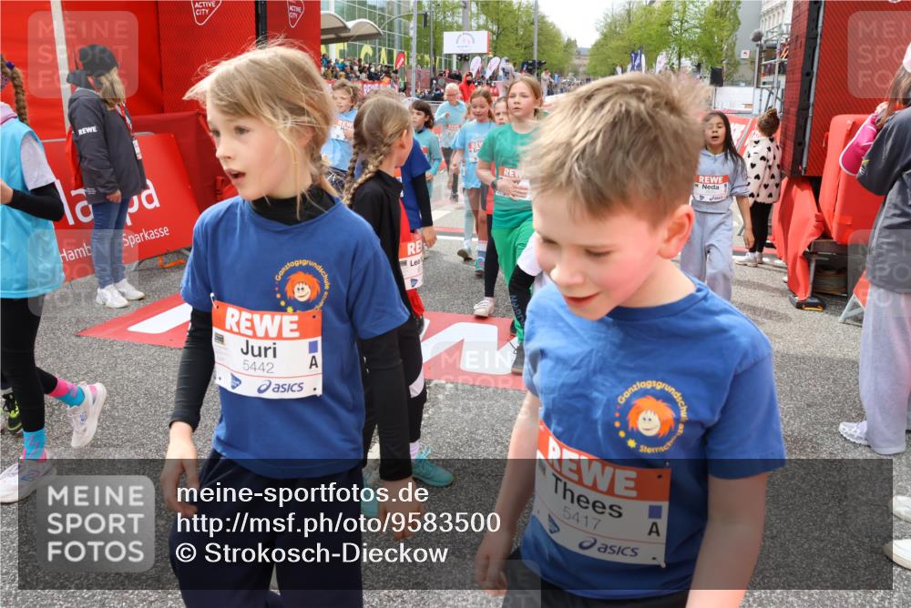 25.04.2026 - Das Zehntel Strokosch-Dieckow http://msf.ph/oto/9583500 25.04.2026 10:58:26 Ziel 5013, 5047, 5333, 5338, 5417, 5442, 5522, 5528, 5540, 5546, 5619, 5818, 6120, 6134, 6138, 6622, 6639, 6728, 6877, 6901, 7070, 7134, 7374, 7377, 7396, 7427, 7506, 7682, 7798, 7958, 5013, 5047, 5333, 5338, 5417, 5442, 5522, 5528, 5540, 5546, 5619, 5818, 6120, 6134, 6138, 6622, 6639, 6728, 6877, 6901, 7070, 7134, 7374, 7377, 7396, 7427, 7506, 7682, 7798, 7958 meine-sportfotos.de