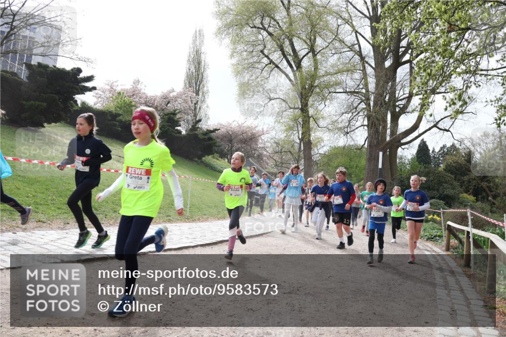 25.04.2026 - Das Zehntel Zöllner http://msf.ph/oto/9583573 25.04.2026 10:41:23 Laufen 12 meine-sportfotos.de