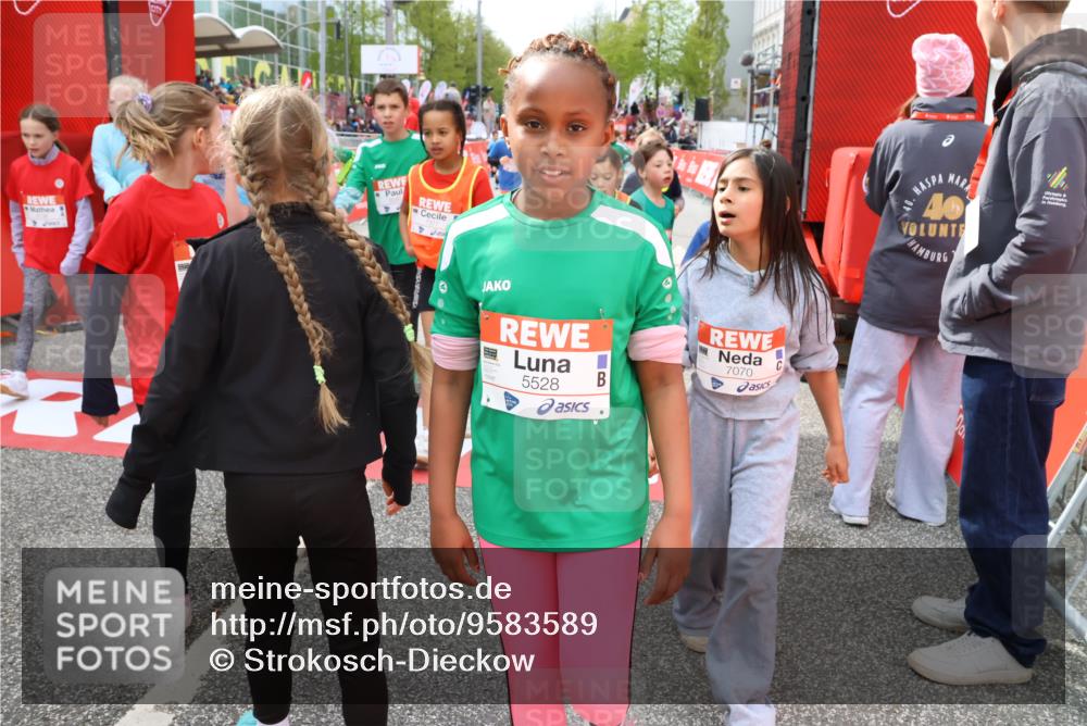 25.04.2026 - Das Zehntel Strokosch-Dieckow http://msf.ph/oto/9583589 25.04.2026 10:58:28 Ziel 5047, 5333, 5338, 5522, 5528, 5540, 5545, 5546, 5619, 6120, 6138, 6328, 6622, 6639, 6728, 6877, 6901, 7070, 7374, 7377, 7427, 7506, 7682, 7772, 7798, 7867, 7958, 5047, 5333, 5338, 5522, 5528, 5540, 5545, 5546, 5619, 6120, 6138, 6328, 6622, 6639, 6728, 6877, 6901, 7070, 7374, 7377, 7427, 7506, 7682, 7772, 7798, 7867, 7958 meine-sportfotos.de