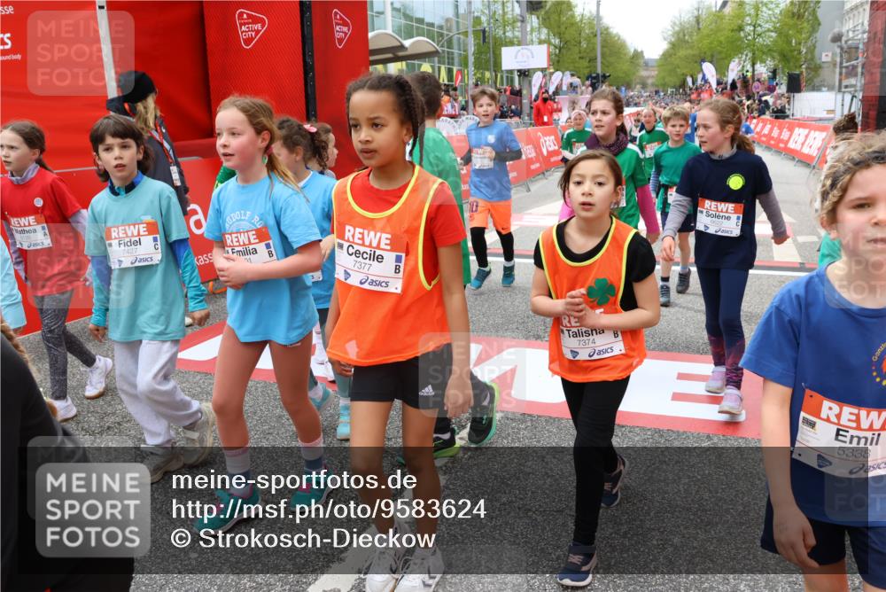 25.04.2026 - Das Zehntel Strokosch-Dieckow http://msf.ph/oto/9583624 25.04.2026 10:58:30 Ziel 5338, 5430, 5522, 5528, 5540, 5545, 5546, 5547, 5815, 5837, 6120, 6138, 6328, 6335, 6622, 6639, 6728, 6877, 6901, 7070, 7374, 7377, 7427, 7506, 7682, 7772, 7798, 7867, 7958, 8029, 5338, 5430, 5522, 5528, 5540, 5545, 5546, 5547, 5815, 5837, 6120, 6138, 6328, 6335, 6622, 6639, 6728, 6877, 6901, 7070, 7374, 7377, 7427, 7506, 7682, 7772, 7798, 7867, 7958, 8029 meine-sportfotos.de