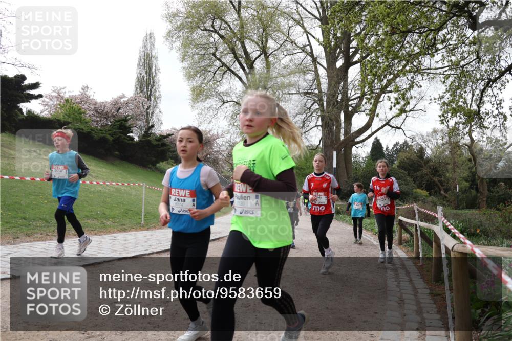 25.04.2026 - Das Zehntel Zöllner http://msf.ph/oto/9583659 25.04.2026 10:41:58 Laufen 6074, 7130, 14, 30 meine-sportfotos.de