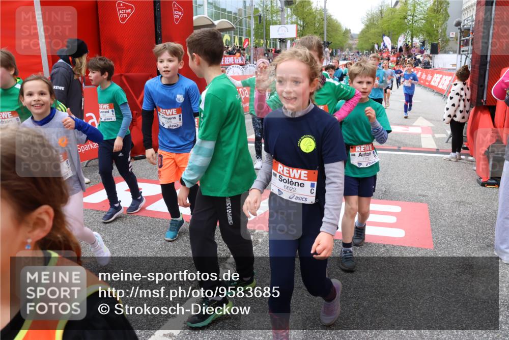 25.04.2026 - Das Zehntel Strokosch-Dieckow http://msf.ph/oto/9583685 25.04.2026 10:58:31 Ziel 5338, 5430, 5522, 5540, 5545, 5546, 5547, 5806, 5815, 5832, 5837, 6138, 6328, 6335, 6338, 6418, 6622, 6625, 6639, 6728, 6877, 6901, 7070, 7374, 7377, 7427, 7682, 7772, 7798, 7867, 8029, 5338, 5430, 5522, 5540, 5545, 5546, 5547, 5806, 5815, 5832, 5837, 6138, 6328, 6335, 6338, 6418, 6622, 6625, 6639, 6728, 6877, 6901, 7070, 7374, 7377, 7427, 7682, 7772, 7798, 7867, 8029 meine-sportfotos.de