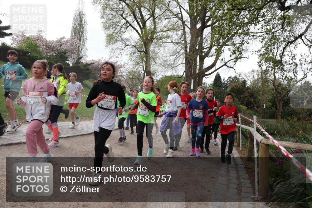 25.04.2026 - Das Zehntel Zöllner http://msf.ph/oto/9583757 25.04.2026 10:42:41 Laufen 6261, 6257 meine-sportfotos.de